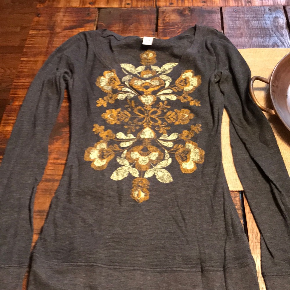 Long sleeve top